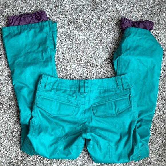 Burton White Collection Dry Ride - Picture 3 of 5